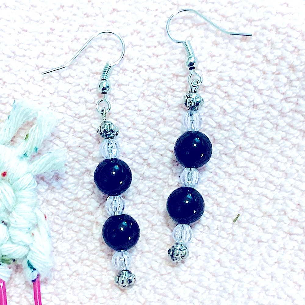 🥳HP New, Stunning Black Onyx Gemstone Beaded Silver Earrings Healing Properties